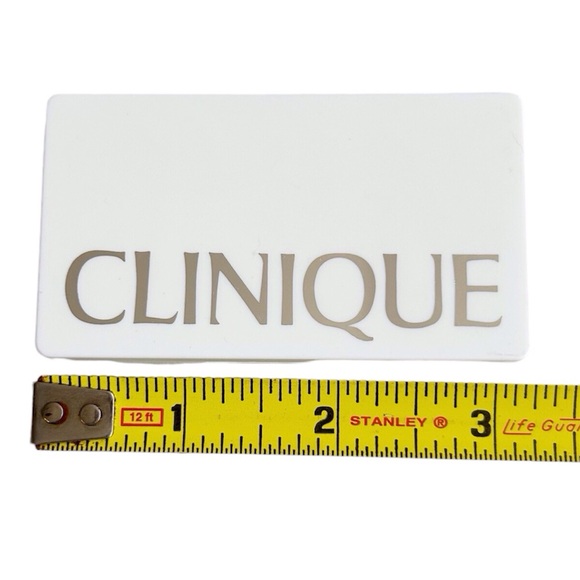 $15 or 2/$20 Clinique All About Shadow Eyeshadow Quad - Picture 4 of 6